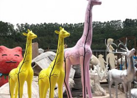 公園景區(qū)玻璃鋼彩繪長頸鹿雕塑
