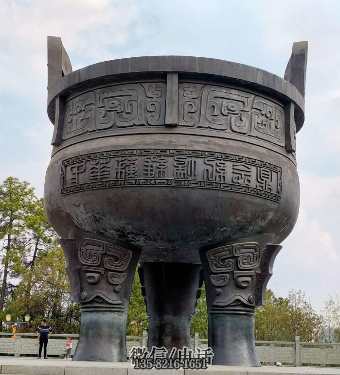 人物雕塑實拍圖